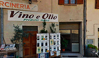 Rua em Montefalco, Úmbria (Google Earth)