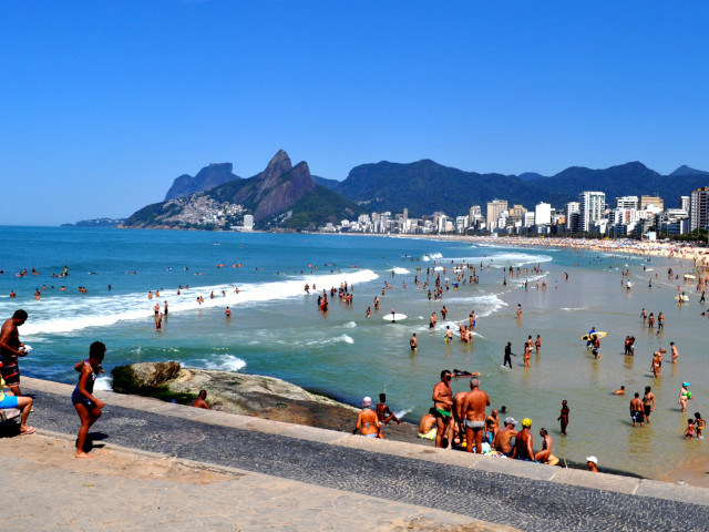 Rio de Janeiro Beaches &copy Ari Oliveira / Brazil Beaches