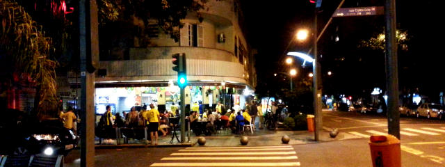 Noche en Leblon, Rio de Janeiro &copy; Ari Oliveira / Guia Rio de Janeiro